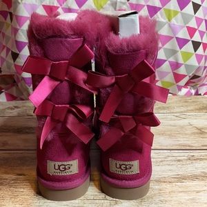 BRAND NEW!!  UGG Australia Bailey Bow in Fuschia